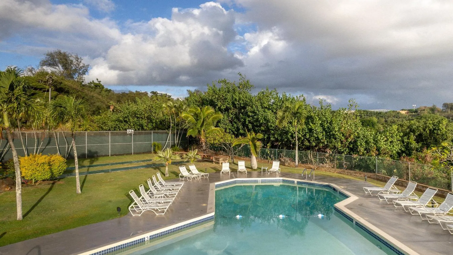Banyan Harbor Resort Lihue